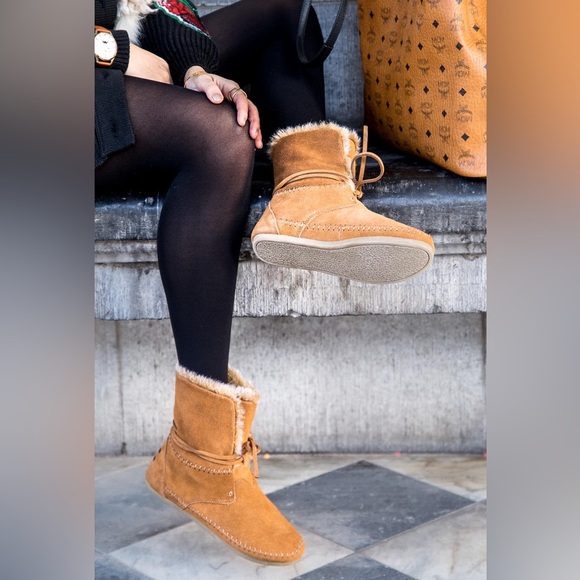 Toms Shoes - TOMS Zahara Suede Moc Faux Shearling Bootie Boots in Chestnut